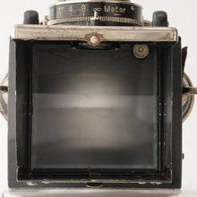 Load image into Gallery viewer, Voigtlander SUPERB / Anastigmat Skopar 7.5cm 75mm f/3.5
