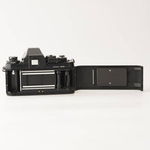 画像をギャラリービューアに読み込む, ニコン Nikon F3 ボディ 35mm 一眼レフ フィルムカメラ
