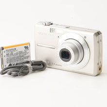 Load image into Gallery viewer, Olympus FE-220 Silver 3x Optical Zoom
