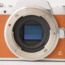 Load image into Gallery viewer, Panasonic LUMIX DMC-GF7 / G VARIO 12-32mm f/3.5-5.6 ASPH. MEGA O.I.S.  / G VARIO 35-100mm f/4.0-5.6 ASPH. MEGA O.I.S.
