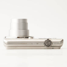 Load image into Gallery viewer, Casio EXLIM EX-ZS20 Silver 6x Wide Optical Zoom

