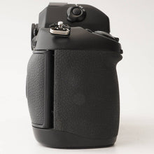 画像をギャラリービューアに読み込む, ニコン Nikon F100 ボディ 一眼レフ フィルムカメラ
