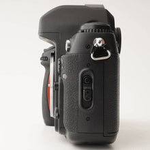 画像をギャラリービューアに読み込む, ニコン Nikon F100 ボディ 一眼レフ フィルムカメラ
