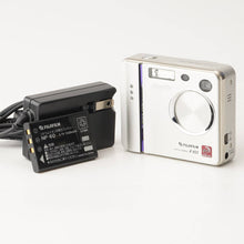 Load image into Gallery viewer, Fujifilm FinePix F401 Silver 3x Optical Zoom
