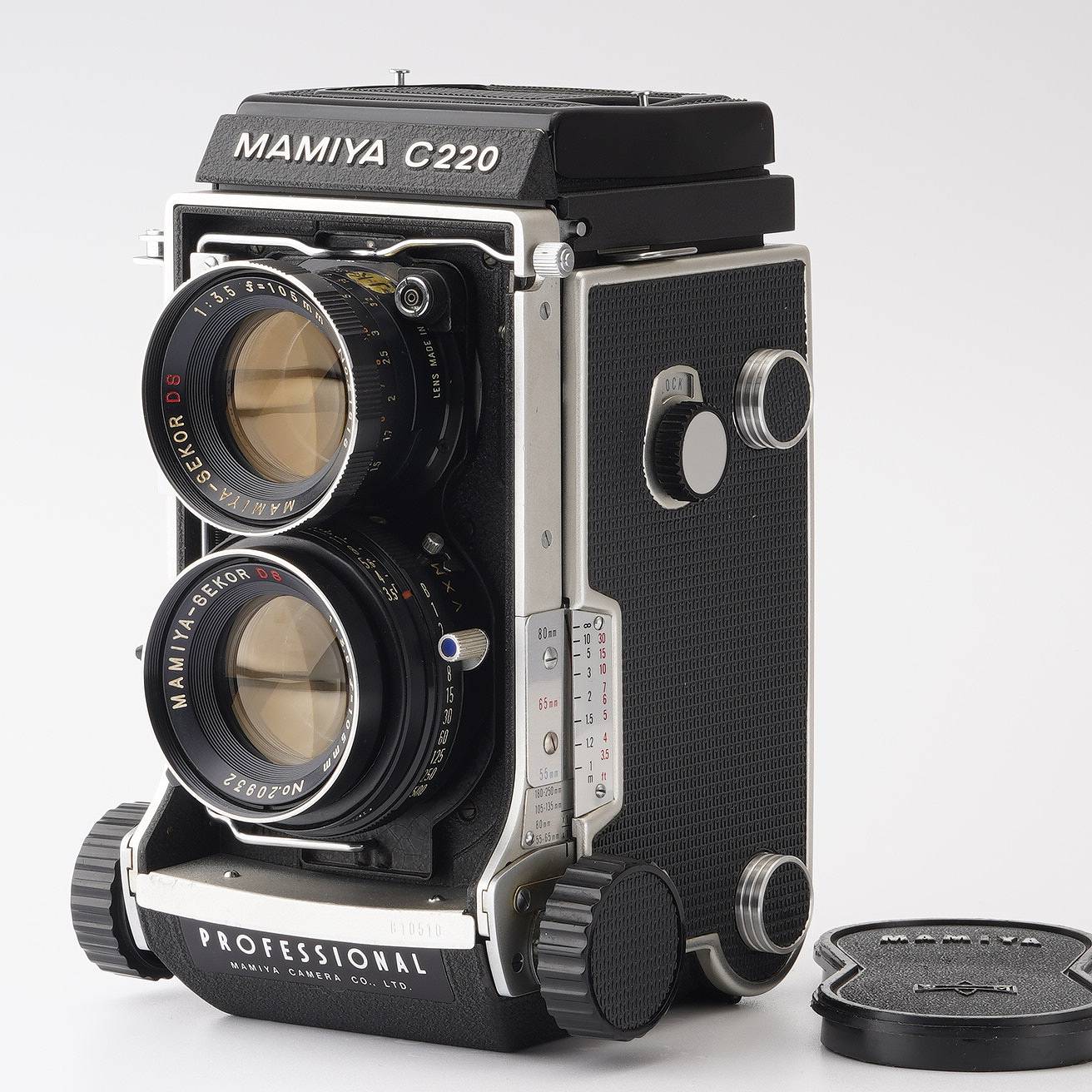 Mamiya C220 レンジファインダーカメラ 105mm Mamiya C220 レンジファインダーカメラ 105mm