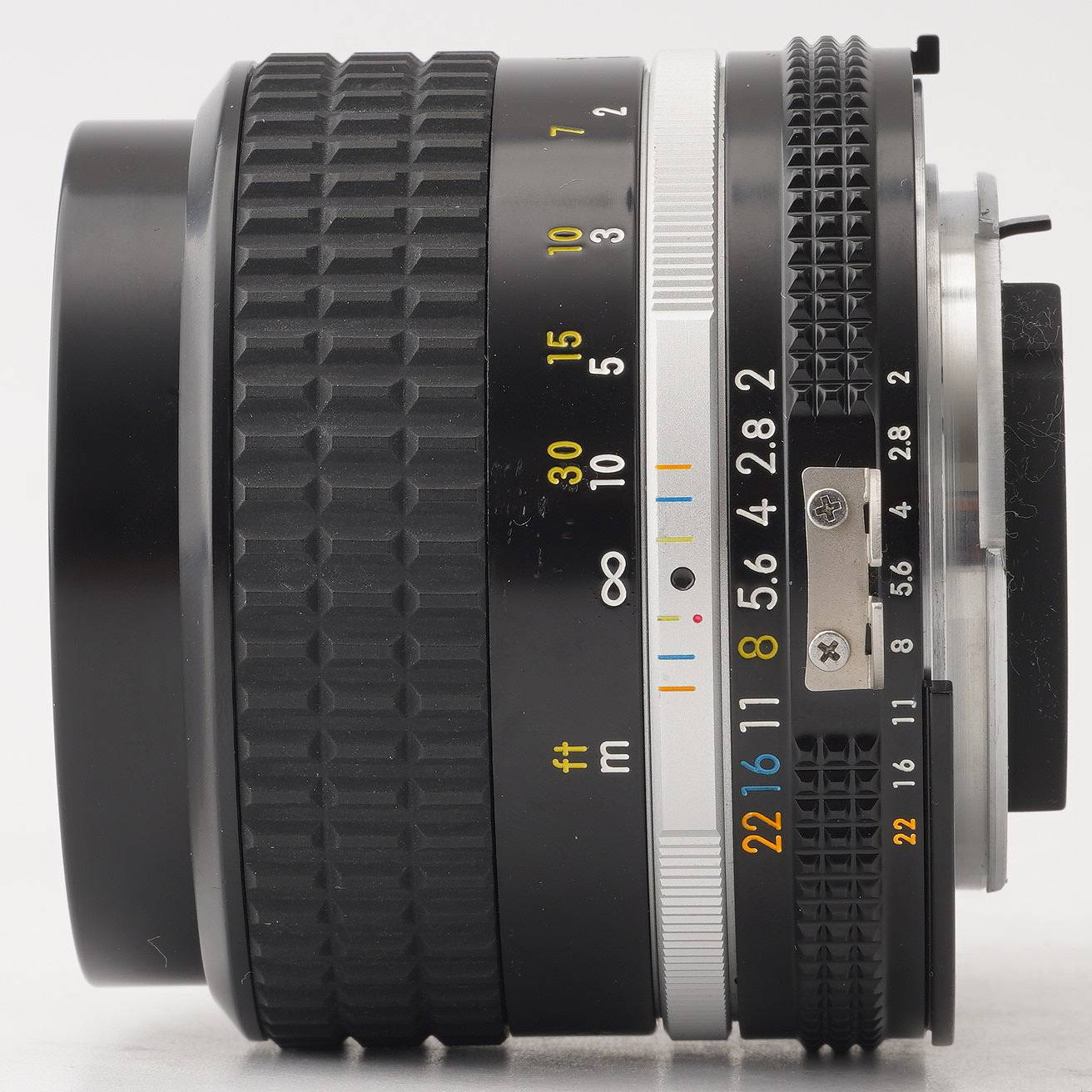 ニコン Nikon Ai-S Nikkor 85mm F2 – Natural Camera / ナチュラルカメラ