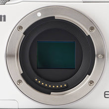 Load image into Gallery viewer, Canon EOS M10 / ZOOM EF-M 15-45mm f/3.5-6.3 IS STM
