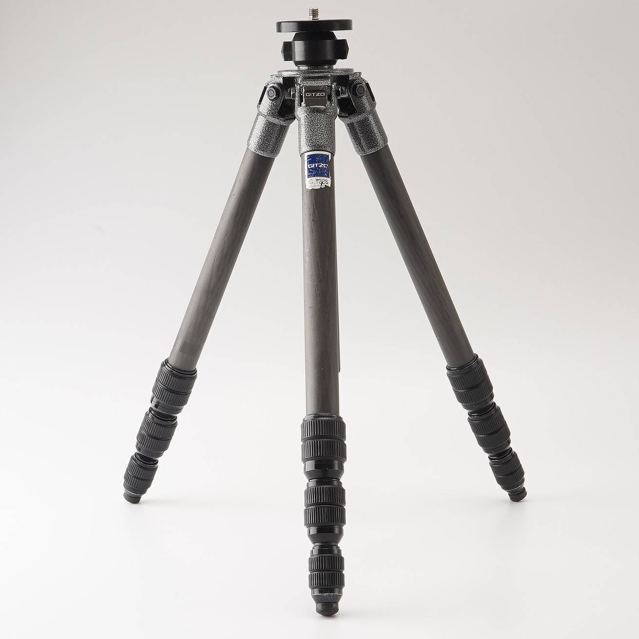 ジッツォ Gitzo G1228 カーボン三脚 2型4段 – Natural Camera