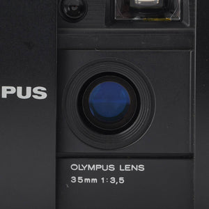 Olympus AM-100 QUARTZ DATE / 35mm f/3.5