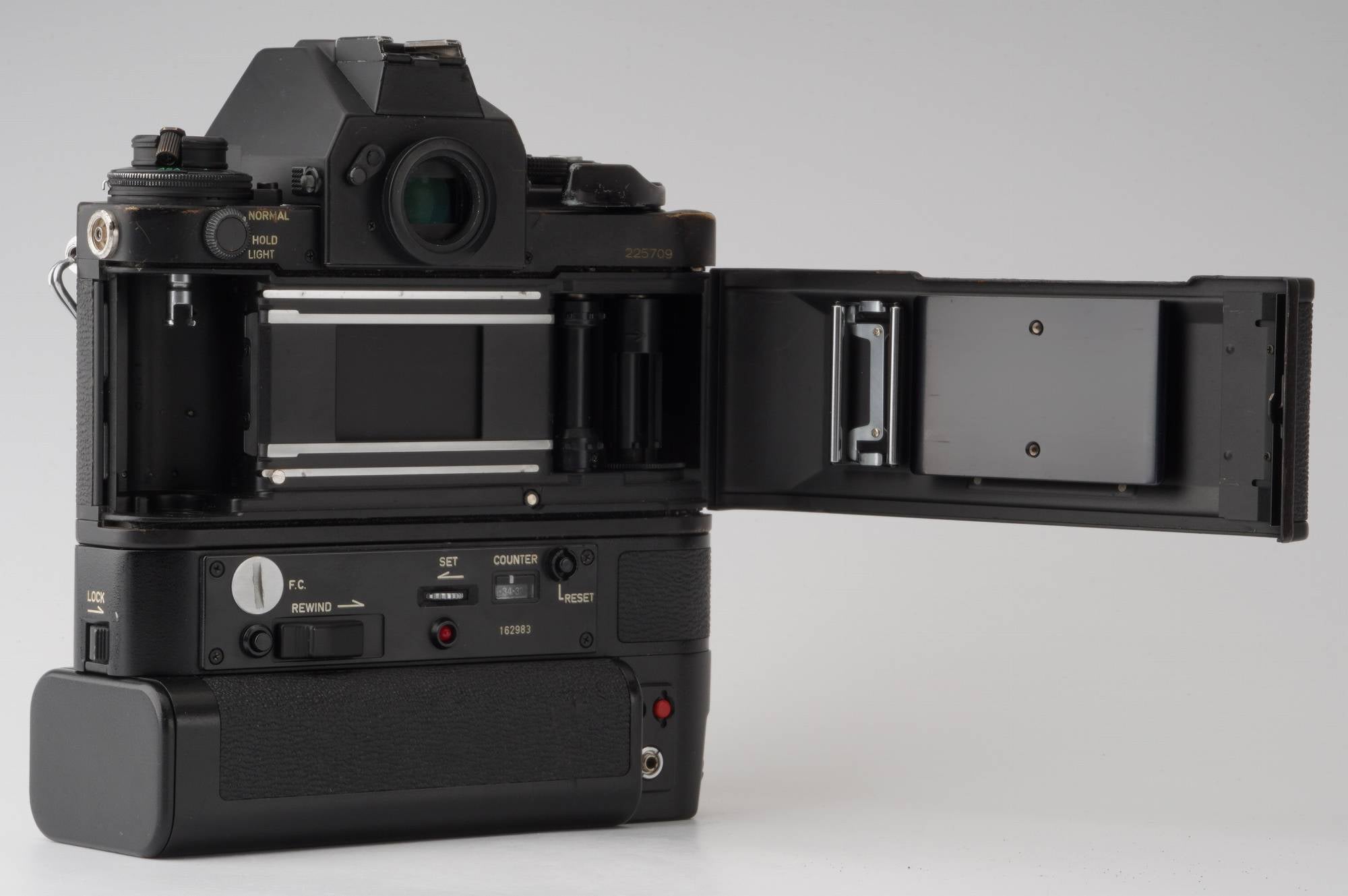 フィルムを使用しての動作確認canon F-1 フィルムカメラ＆AE MOTOR DRIVE FN2点セット