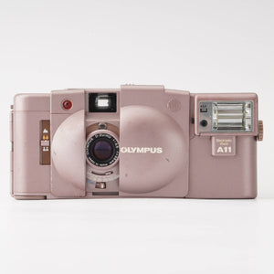 Olympus XA2 Pink / D ZUIKO 35mm f/3.5 / Electronic Flash A11 