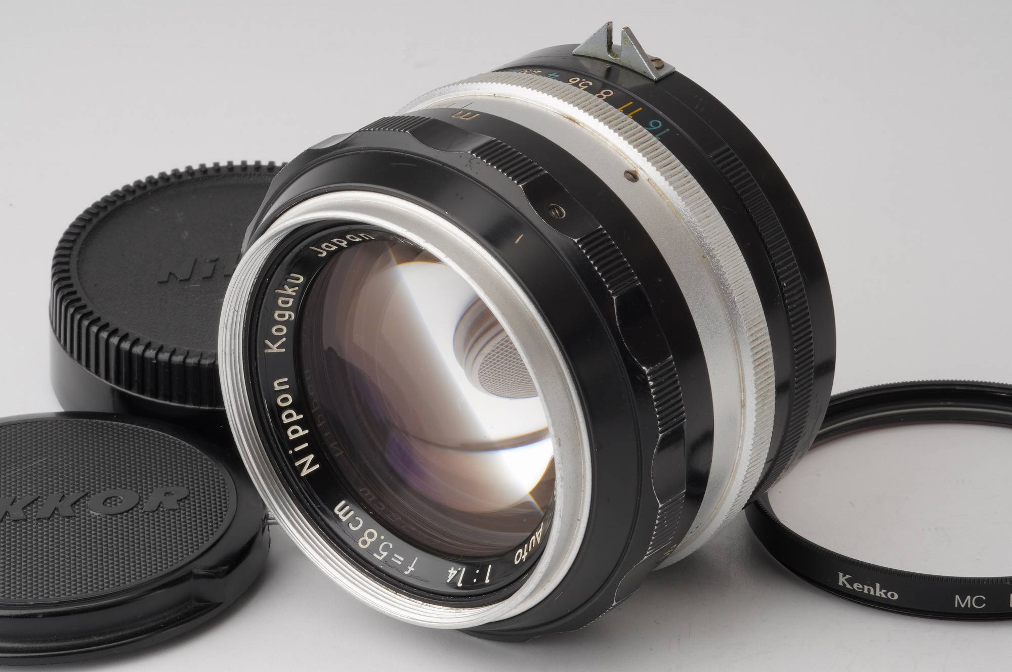 定番のお歳暮 B104 超美品 フード付 50mm ニコン 限定カラー NIKKOR-S ...