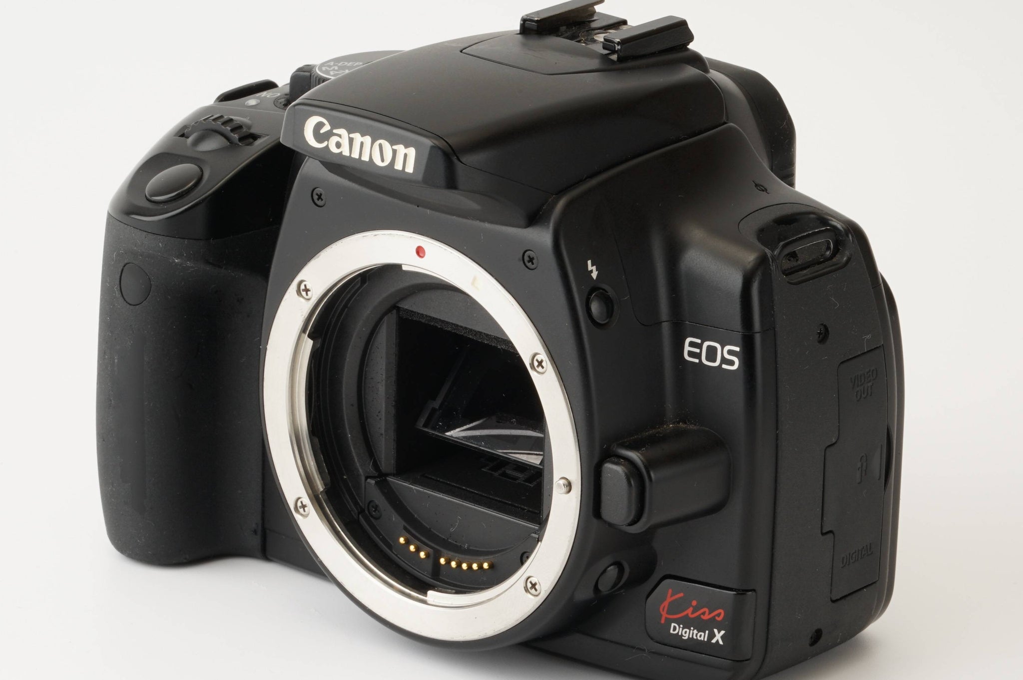 再入荷 【E71】Canon EOS Kiss Digital X 一眼レフカメラ