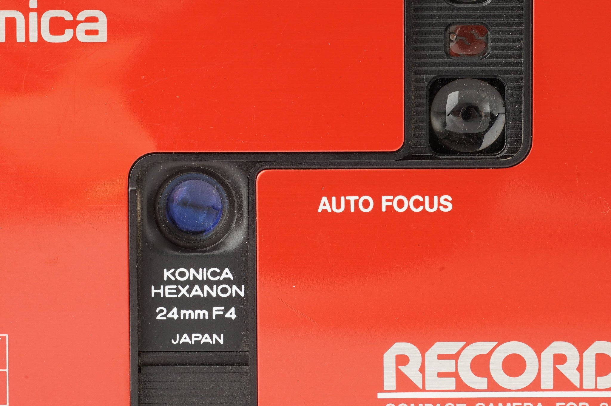 コニカ Konica Auto Focus レコーダー Recorder DX Auto Date レッド/ Hexanon 24mm F4 –  Natural Camera / ナチュラルカメラ