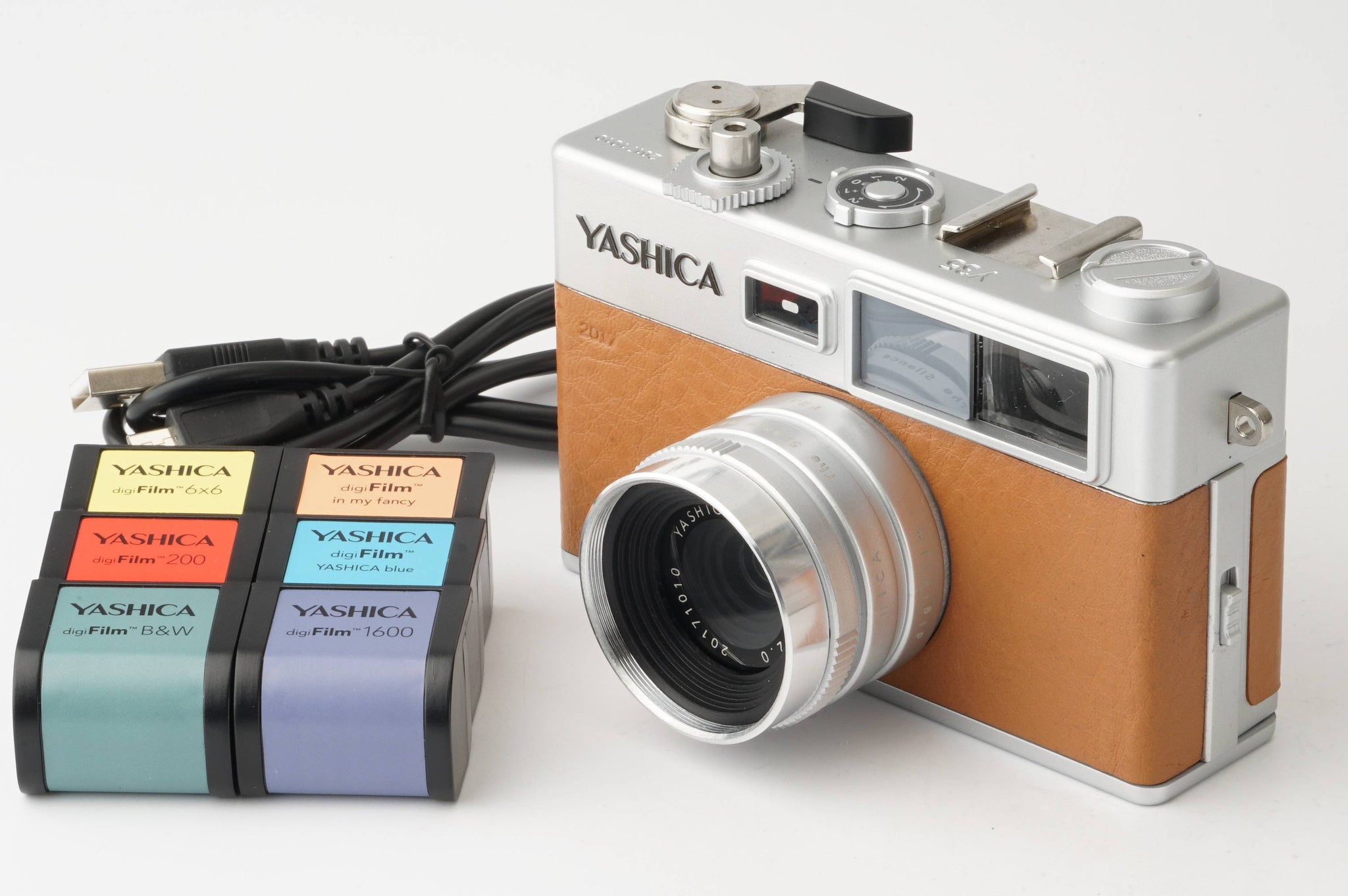 美品 YASHICA digiFilm camera y35 ヤシカ-