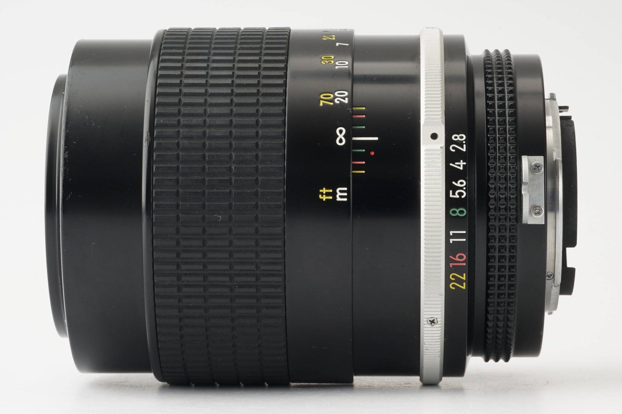 ニコン Nikon 非Ai NIKKOR 135mm F2.8 – Natural Camera / ナチュラル