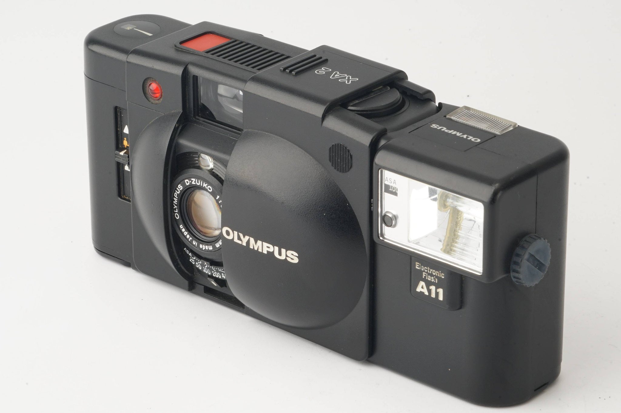 オリンパス OLYMPUS XA2 + A11 フラッシュワンタップカメラ - フィルム 