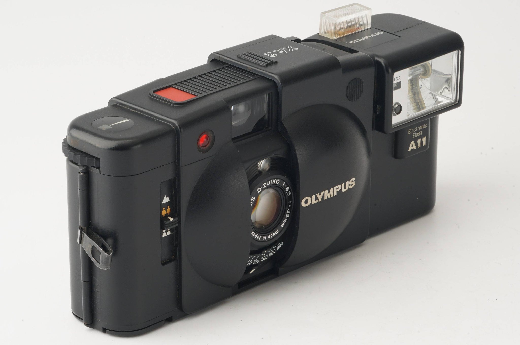 オリンパス Olympus XA2 D.Zuiko 35mm F3.5 / Electronic Flash A11