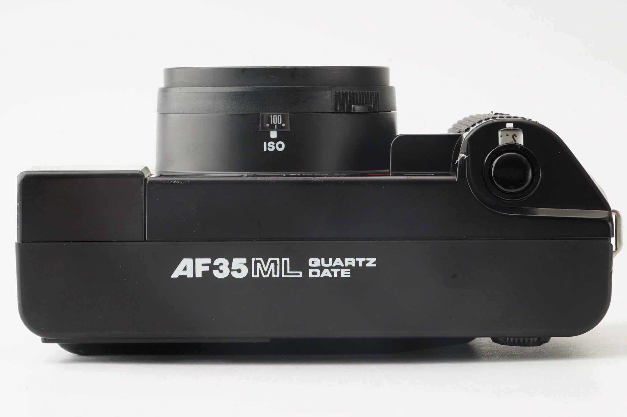 Canon AF 35ML QUARTZ DATE / 40mm f/1.9 – Natural Camera 