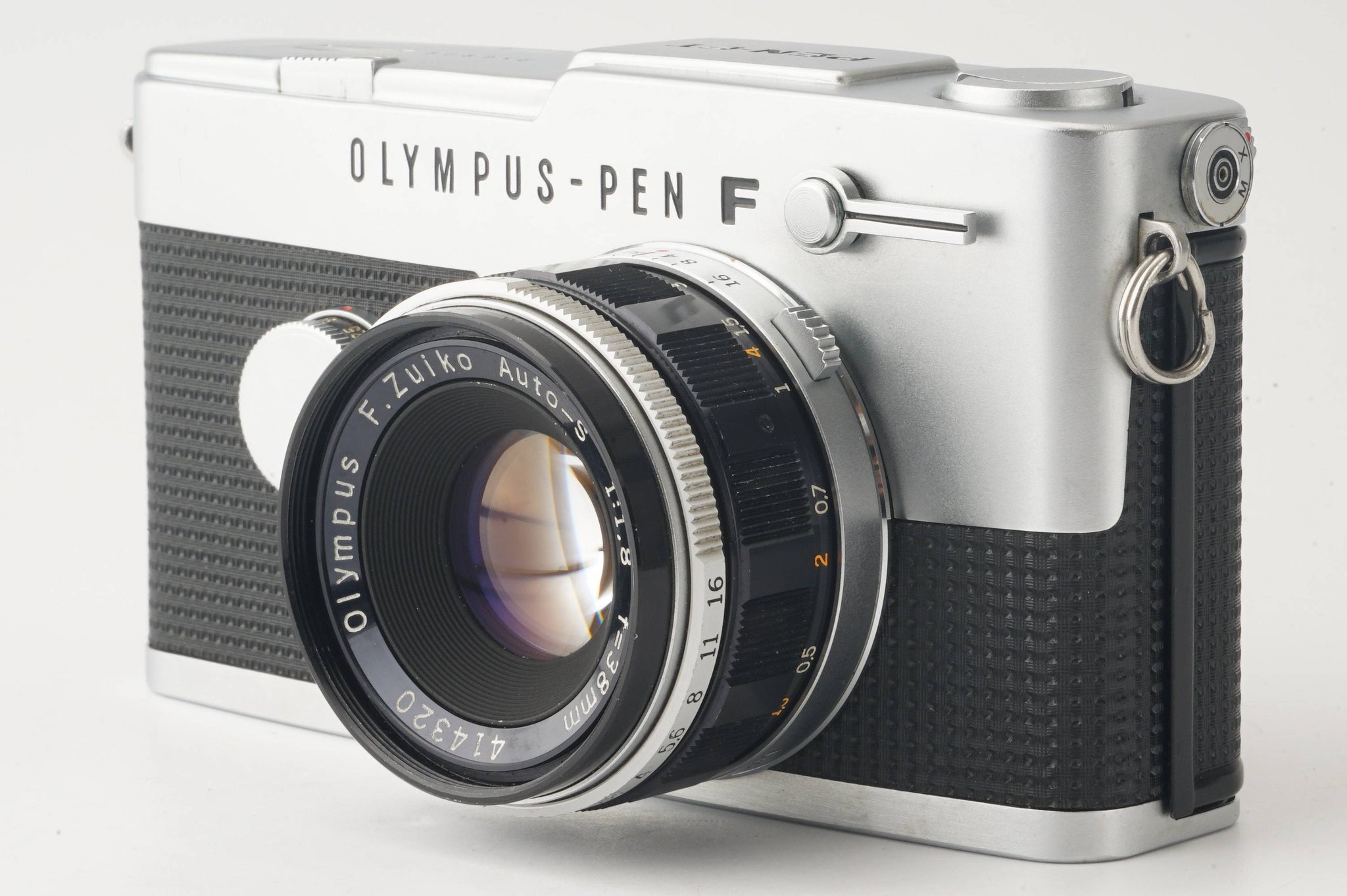 オリンパス Olympus PEN FT / F.Zuiko Auto-S 38mm F1.8 – Natural 