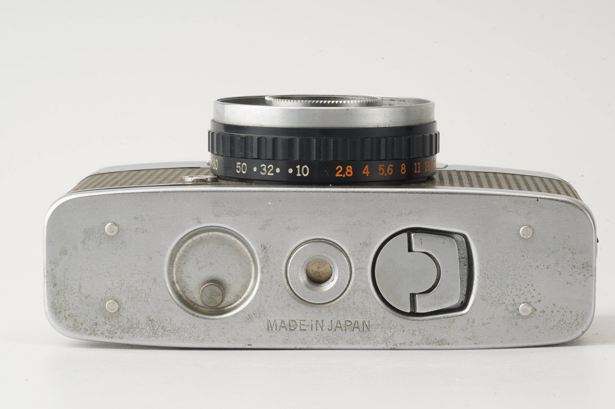 Olympus PEN EES / D.Zuiko 3cm 30mm f/2.8 – Natural Camera