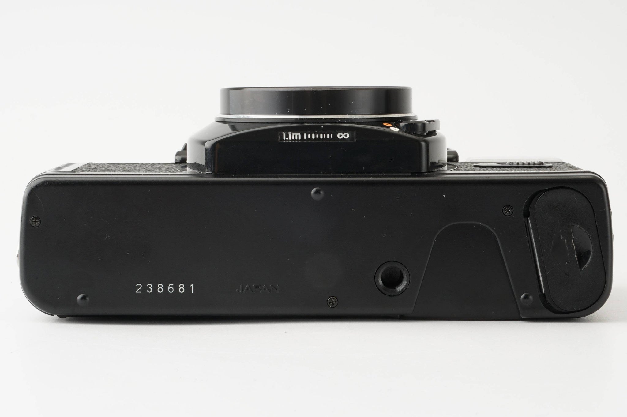 【美品 ケース付　整備済】ヤシカ 35 MF フィルムカメラ 38mm f2.8
