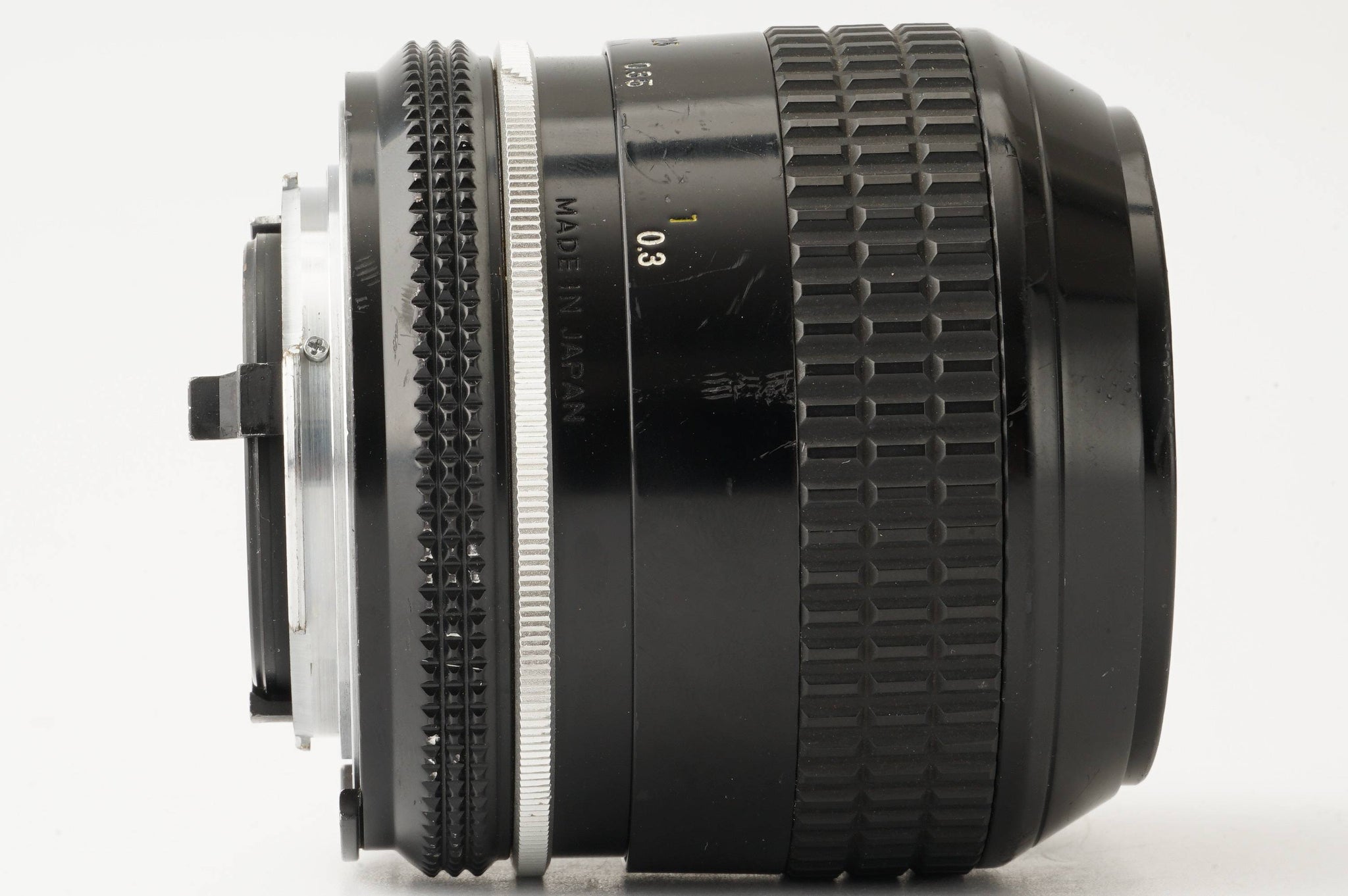 ニコン Nikon Ai NIKKOR 35mm F1.4 – Natural Camera / ナチュラルカメラ