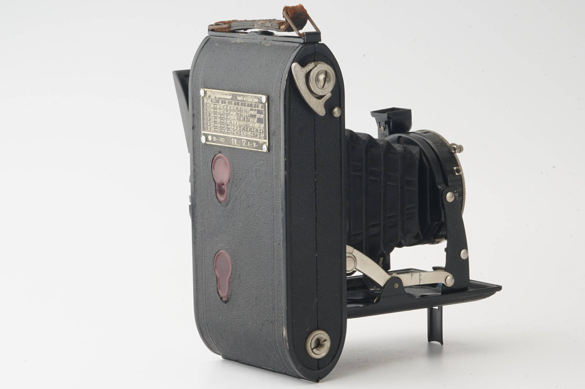 Appareil Photo Voigtlander Bessa à Soufflet 6x7 Avec Objectif Voigtar 110mm F/4.5 (années 1940)