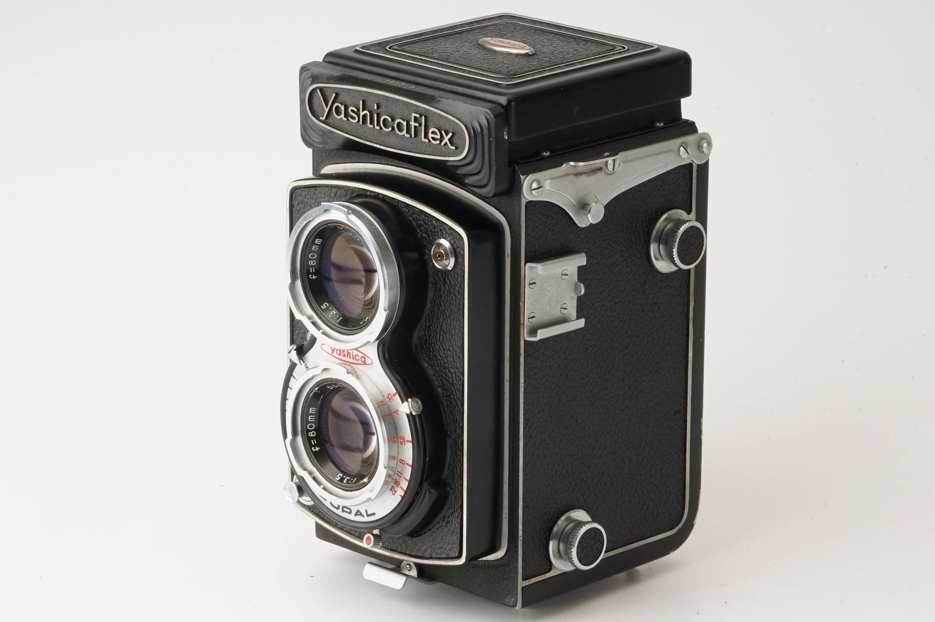 二眼レフカメラ　Yashica-A　ケース付き Yahoo!オークション -「yashica-a」の落札相場・落札価格