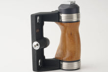 Load image into Gallery viewer, Pentax 6X7 Wood Hand Grip for 67 6x7
