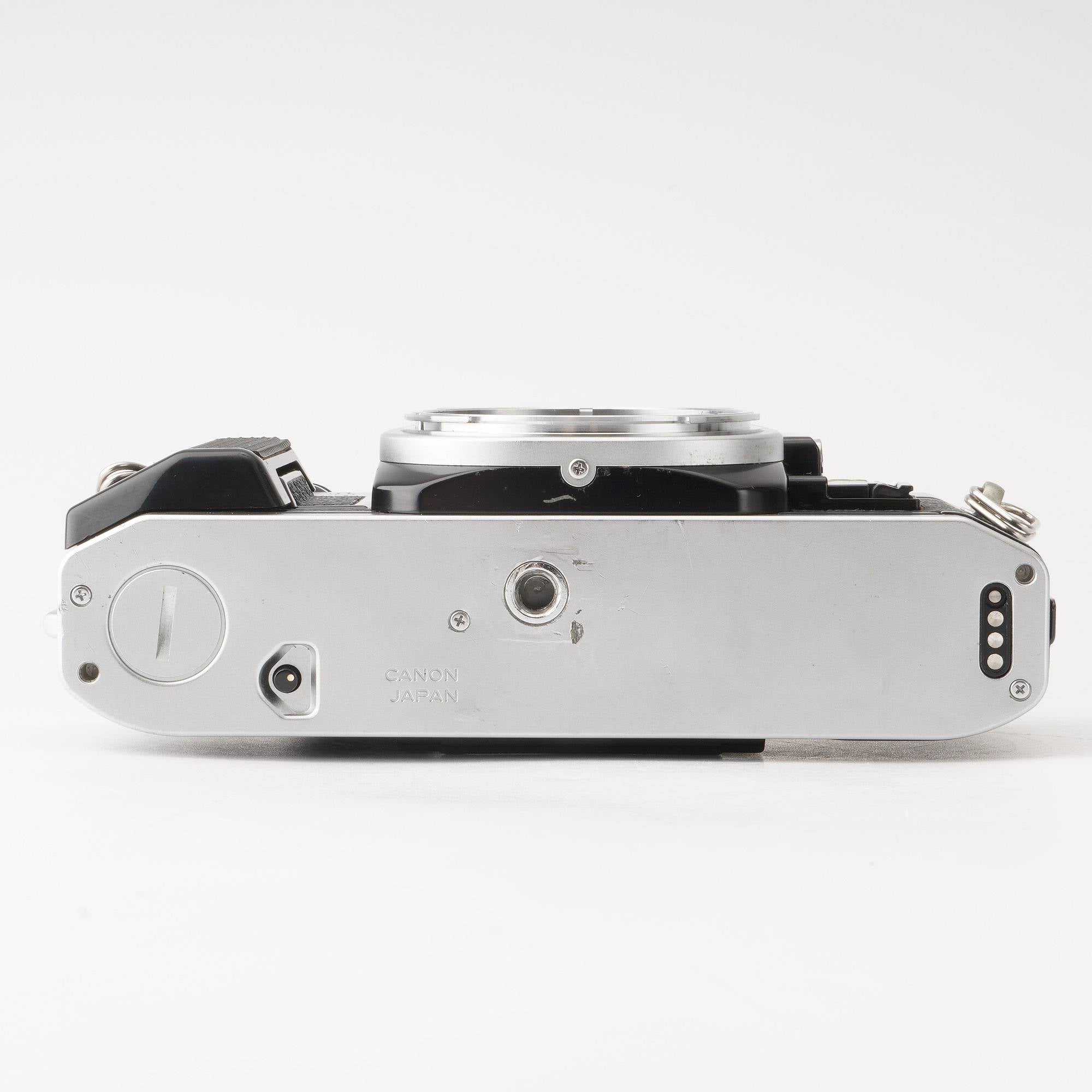 Canon AE-1 PROGRAM / New FD 50mm f/1.4 – Natural Camera 