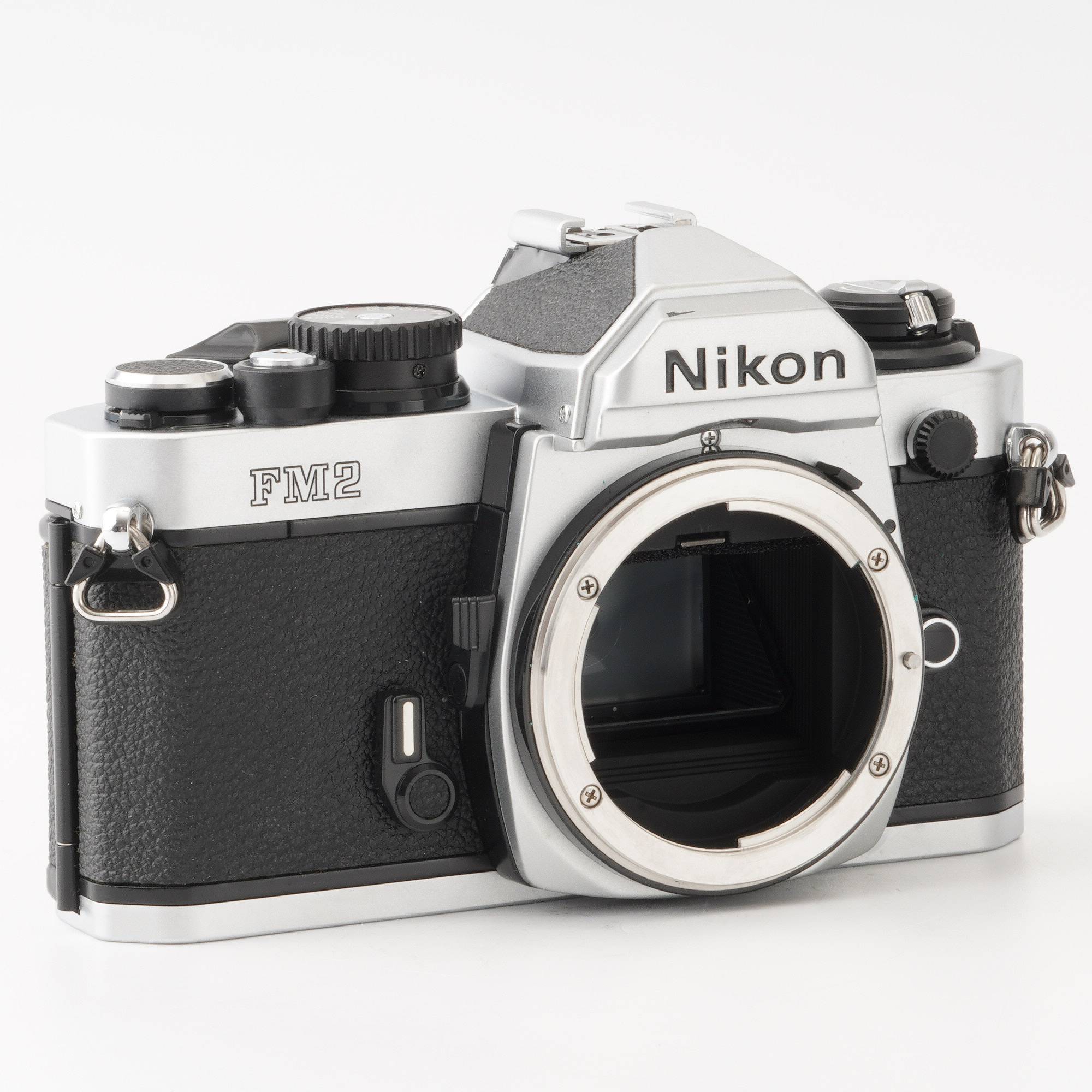 ニコン Nikon New FM2 / Zoom-NIKKOR 35-70mm F3.3-4.5 – Natural