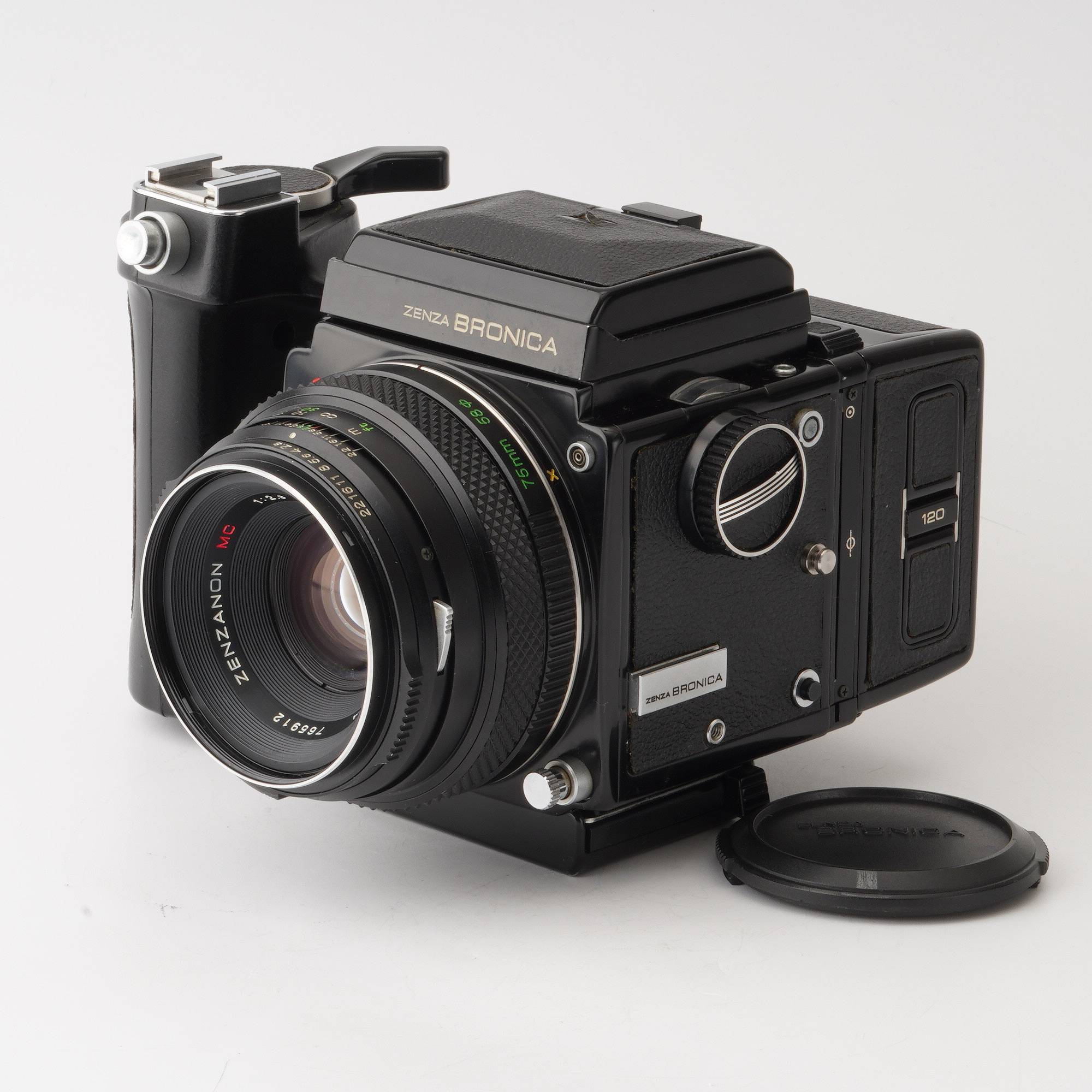 ZENZA BRONICA ETR (AE2) 75mm F2.8レンズはカビあります - フィルムカメラ