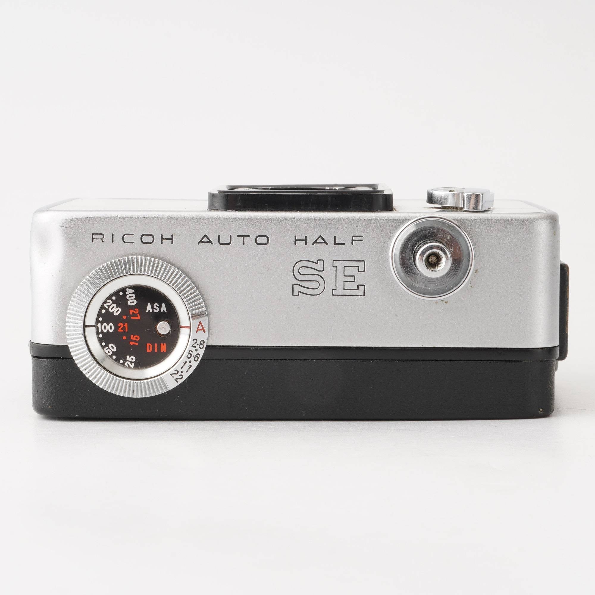Ricoh AUTO HALF SE / 25mm f/2.8 – Natural Camera / ナチュラルカメラ