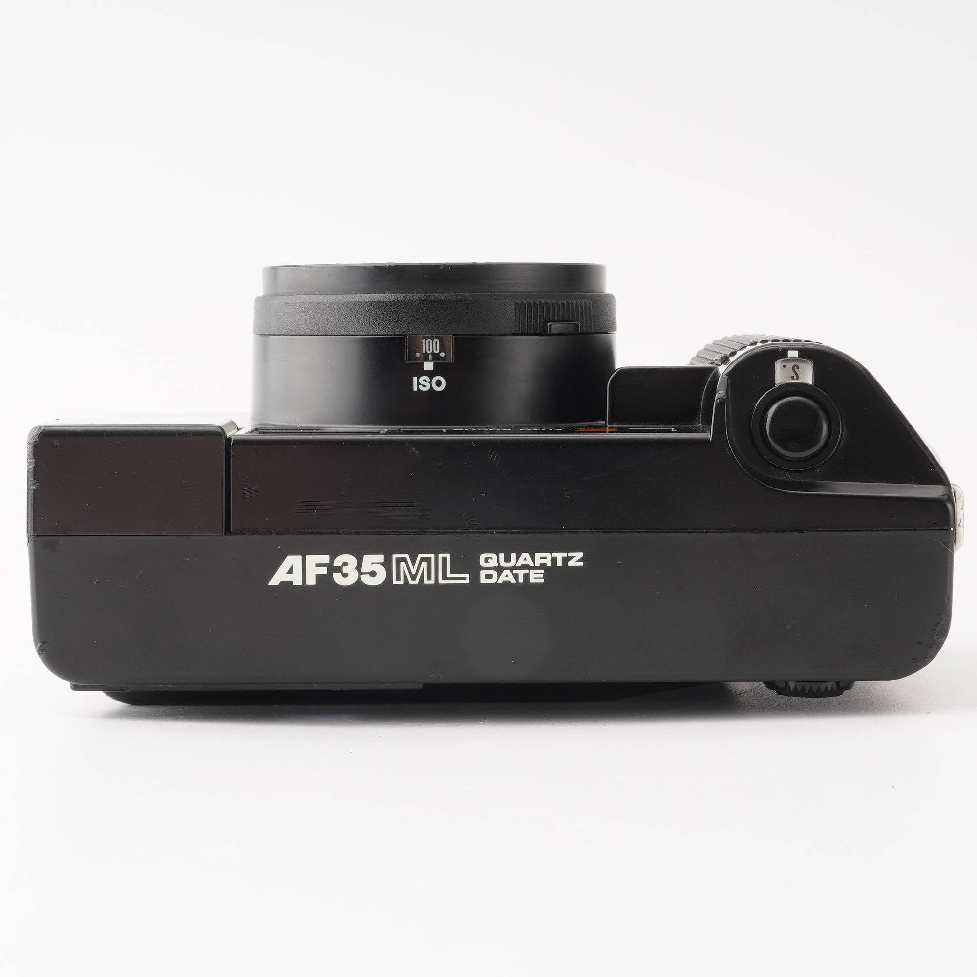 Canon AF 35ML QUARTZ DATE / 40mm f/1.9 – Natural Camera