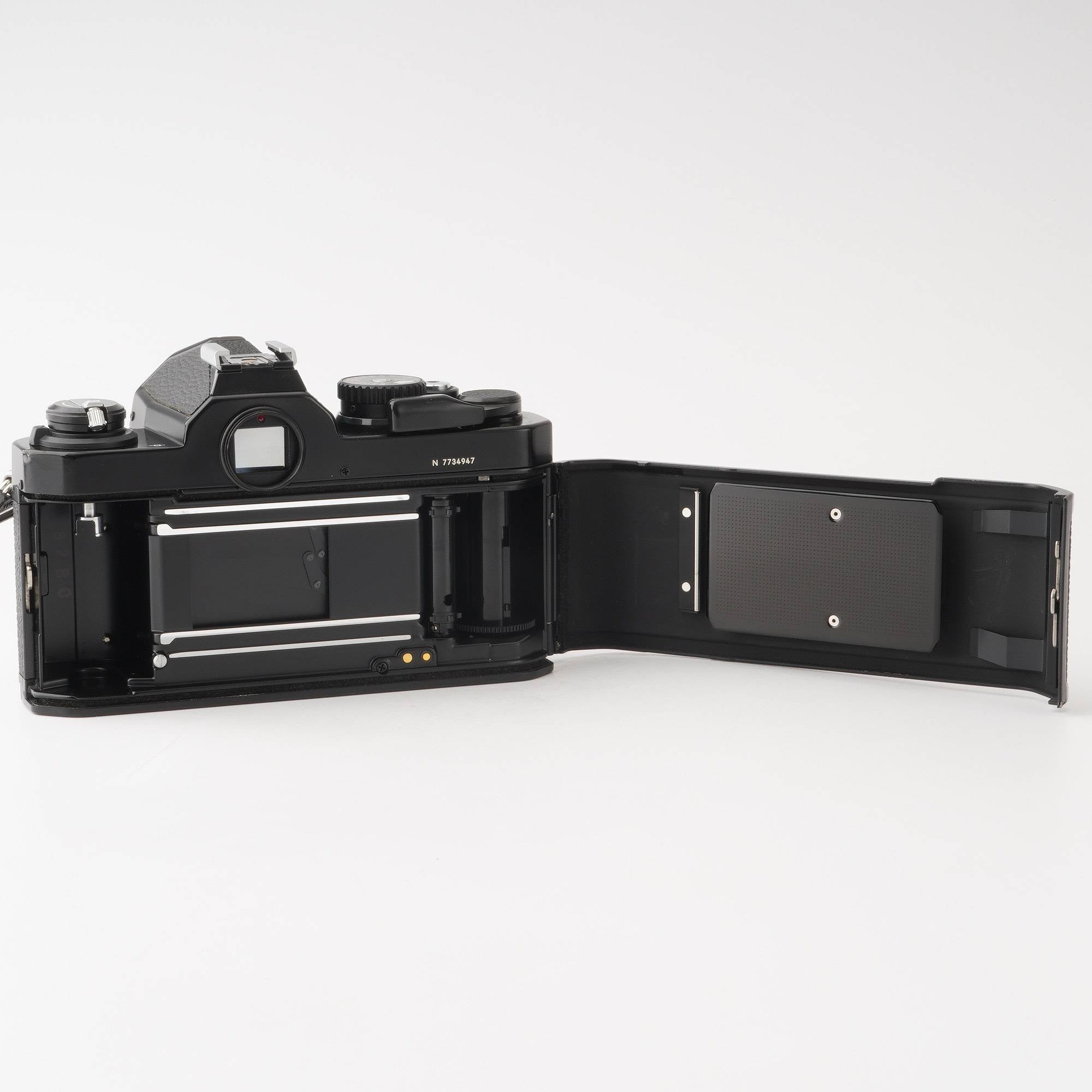 ニコン ニコン Nikon FE2 ブラック 35mm 一眼レフフィルムカメラ