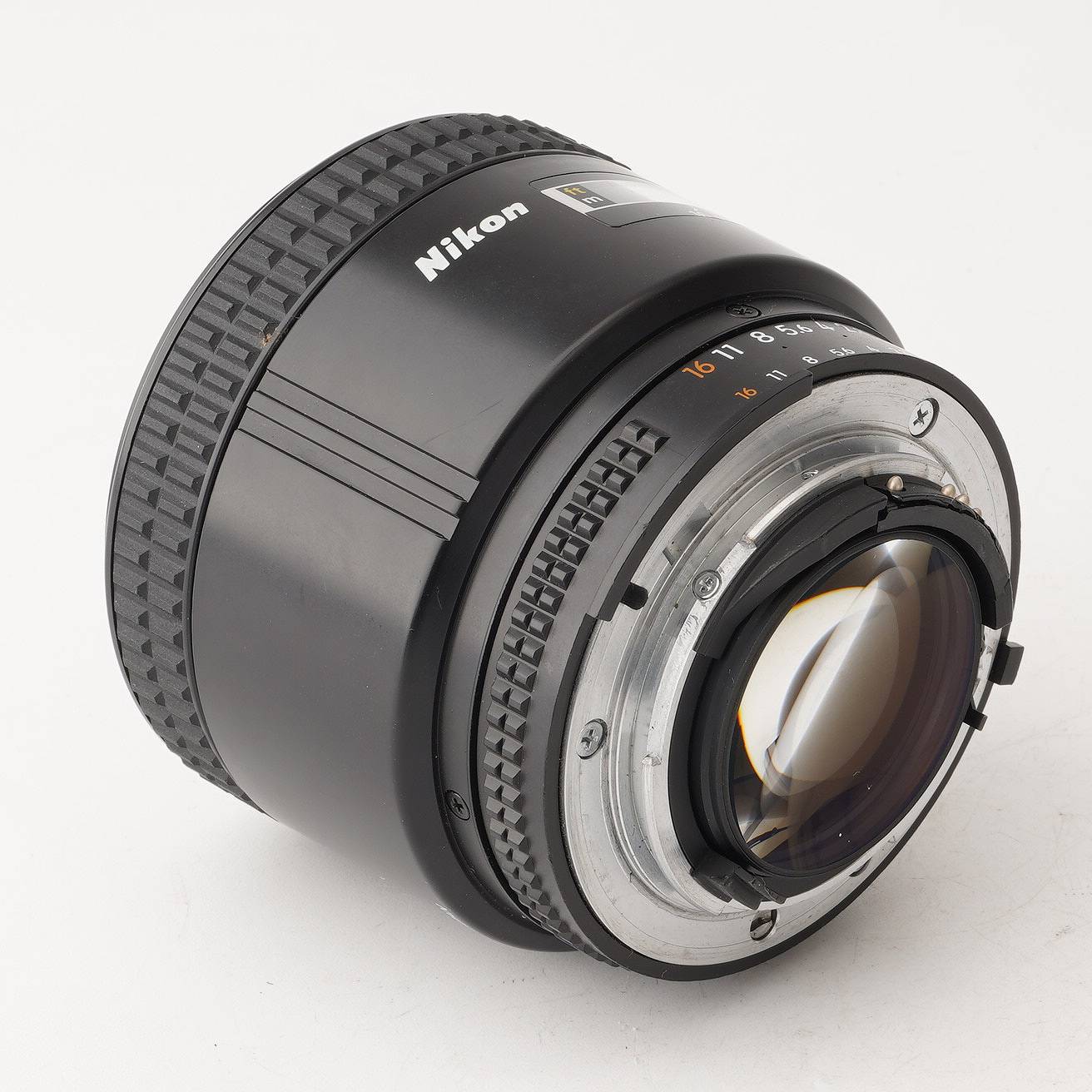 ニコン Nikon AF NIKKOR 85mm F1.8 – Natural Camera / ナチュラルカメラ