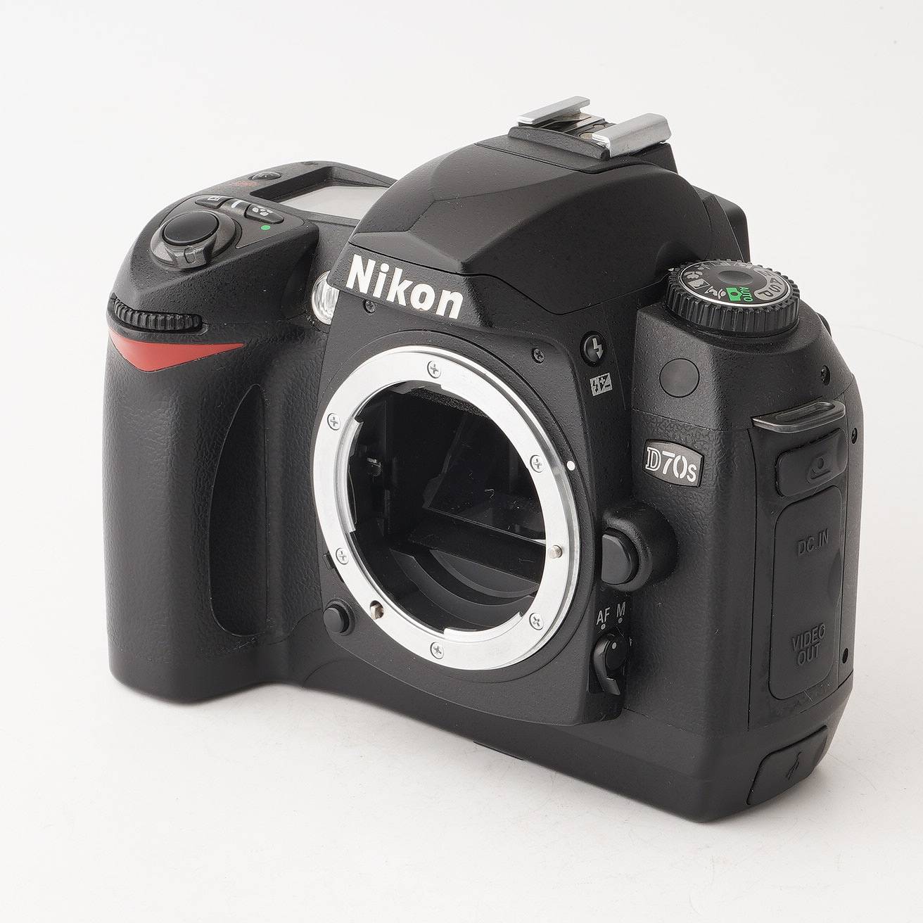 ニコン デジタル一眼レフカメラ Nikon D70S 永遠の定番 - デジタルカメラ