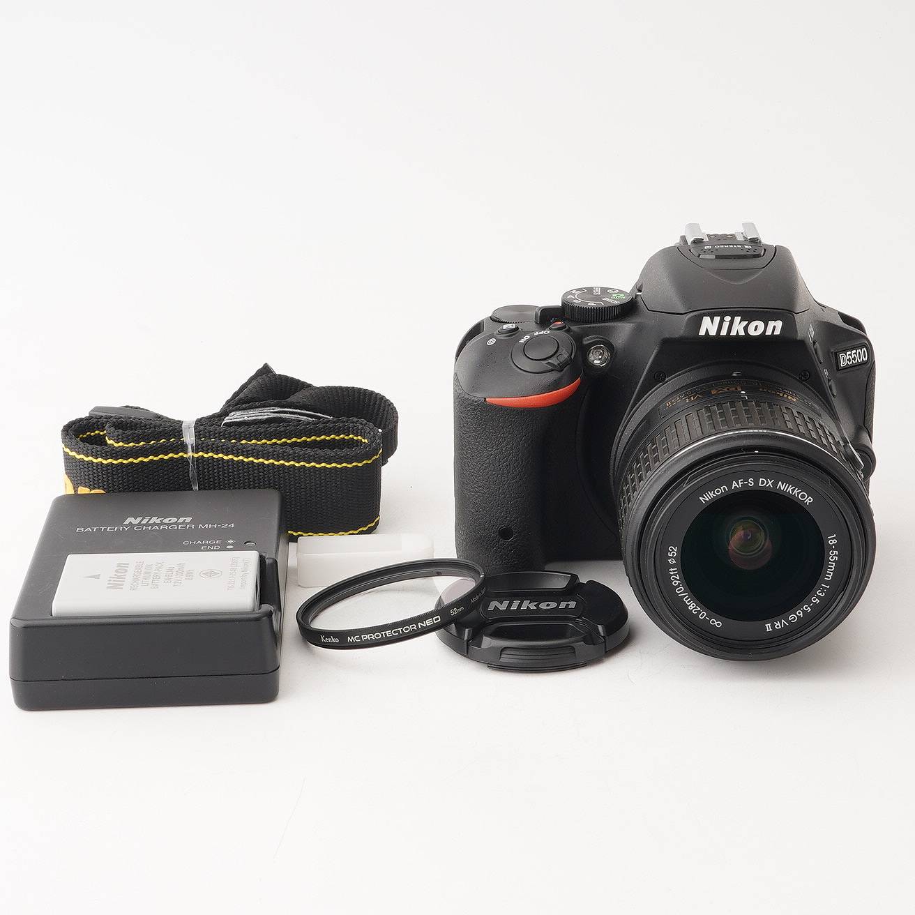 ニコン Nikon D5500 / AF-S DX NIKKOR 18-55mm F3.5-5.6G VR II